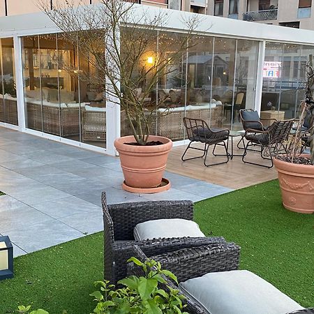 Myhome 75 Premium Luxury B&B เปสการา ภายนอก รูปภาพ